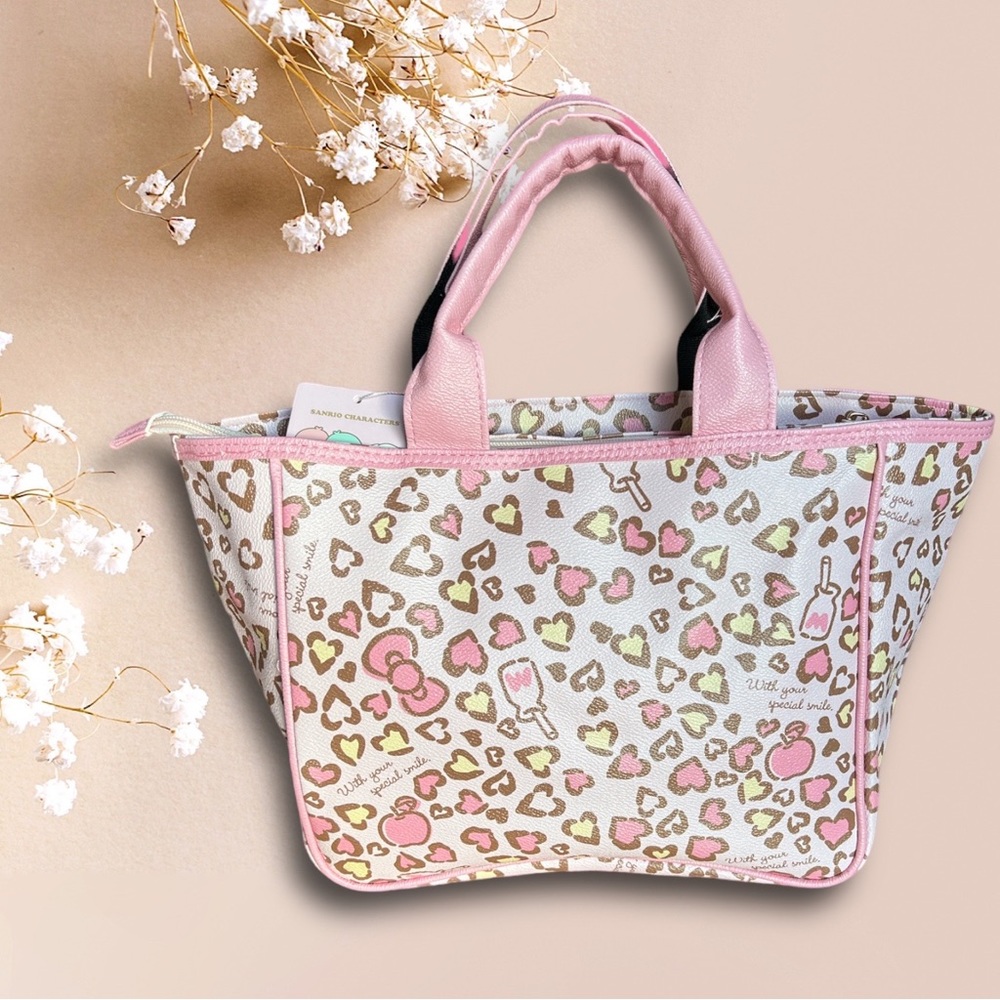 ***SOLD*** Hello Kitty Tote Bag - Picture 2 of 5